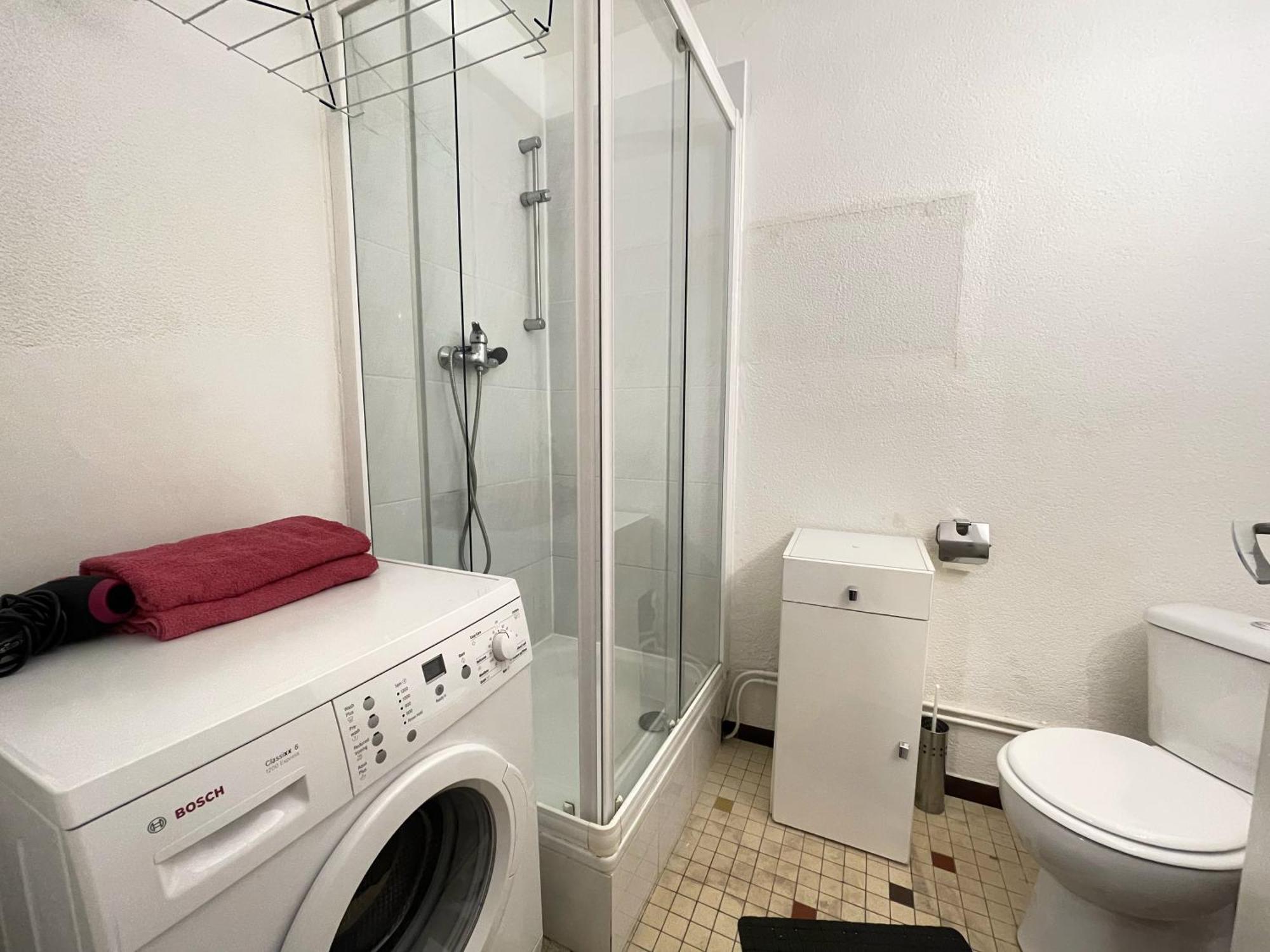 Cool Studio Saint Louis Vicino Stazione/Aereoporto Apartment Ngoại thất bức ảnh